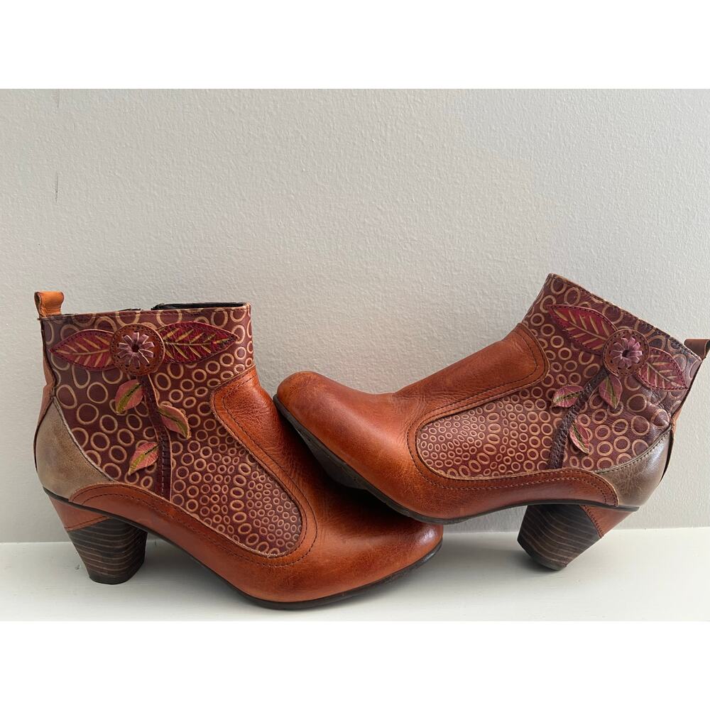 L'Artiste Heeled Leather Booties Wearable Art Brown Autumn Fall Size 37 6.5-7 JL